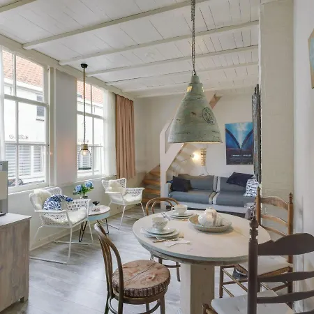 Picturesque Fisherman S House In Scheveningen Near The Shops Ferienhaus