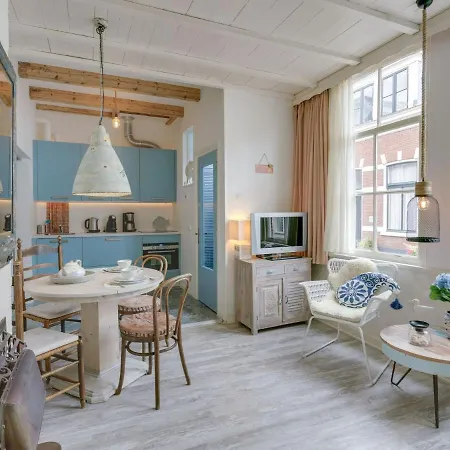 度假居 Picturesque Fisherman S House In Scheveningen Near The Shops *
